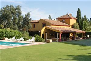 Sotogrande villa in Zone A